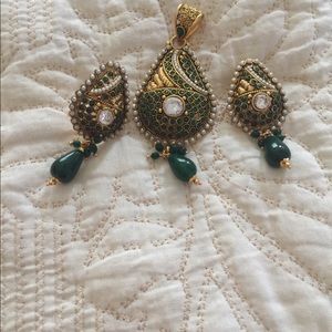 Three piece kundan pearl set